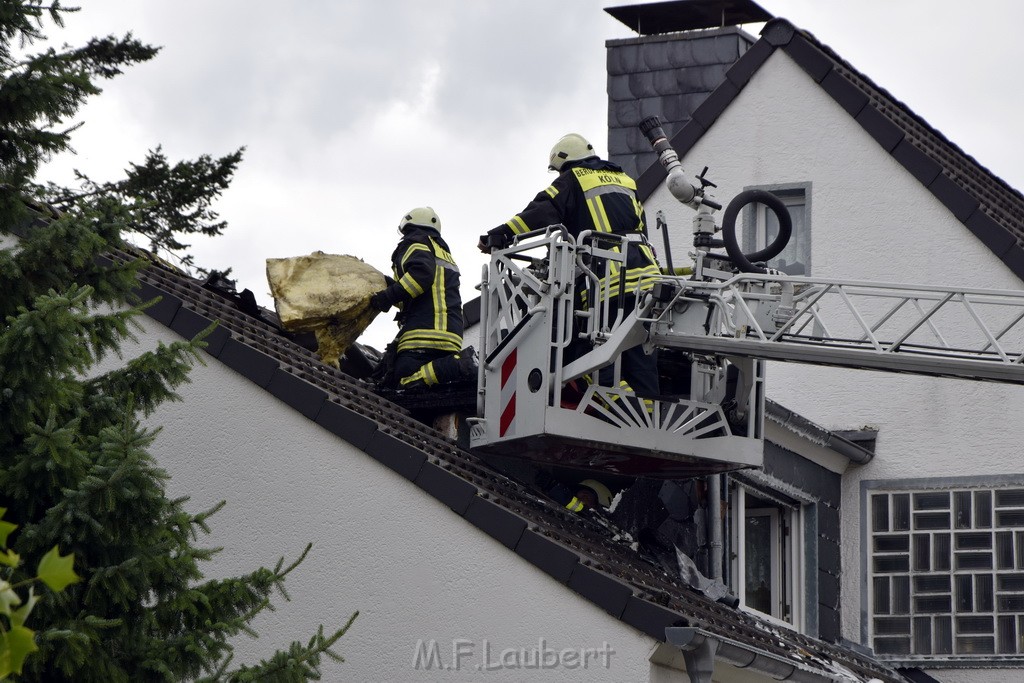 Feuer 2 Koeln Brueck Am Schildschen P39.JPG - Miklos Laubert